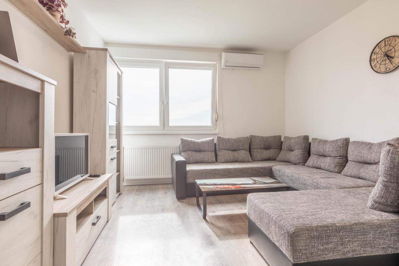 Cosy Apartment Hugo Osijek Zewnętrze zdjęcie